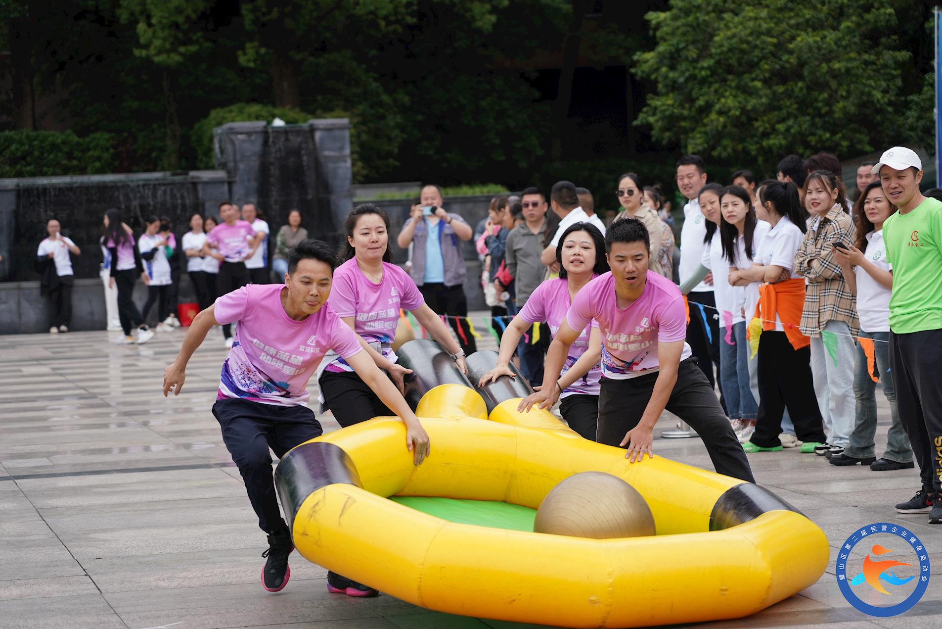 832ff2796a354236834f63844c223db1.jpg